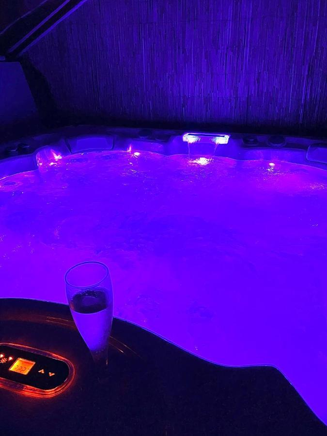 L'Appartement Du Faye Avec Jacuzzi Prive Etueffont Extérieur photo