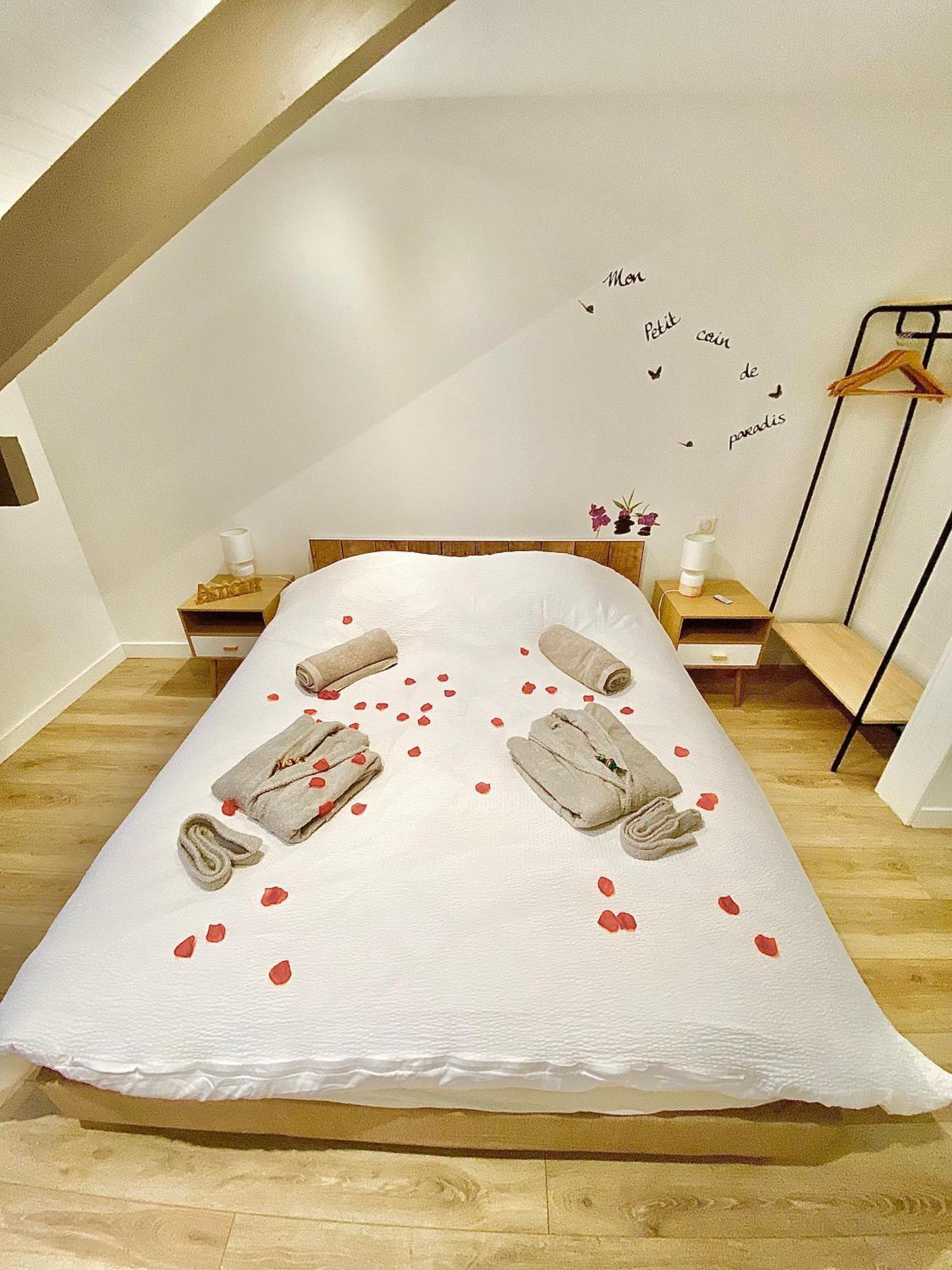 L'Appartement Du Faye Avec Jacuzzi Prive Etueffont Extérieur photo
